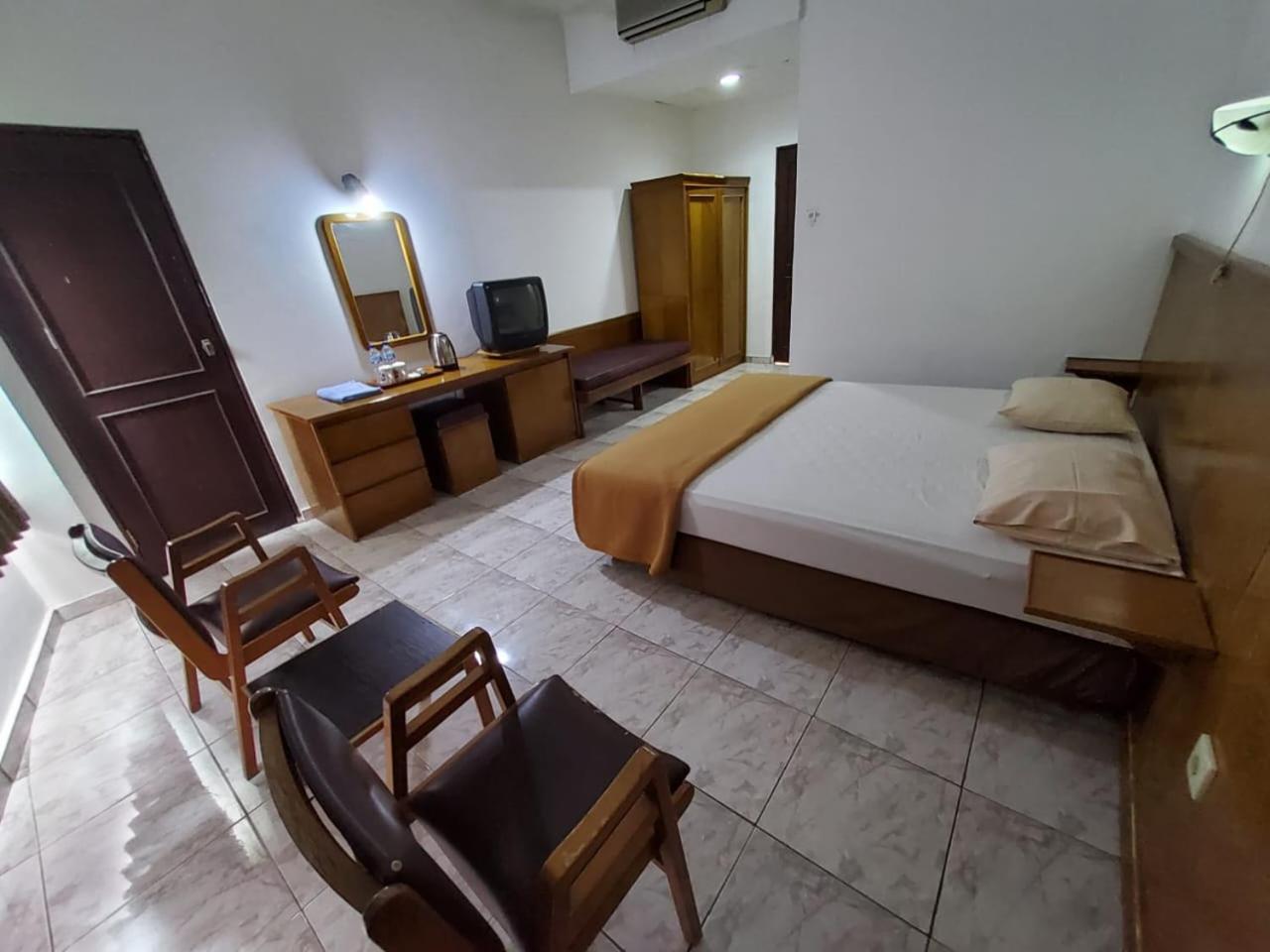 Hotel Kumala Samudra Cikakak Bagian luar foto