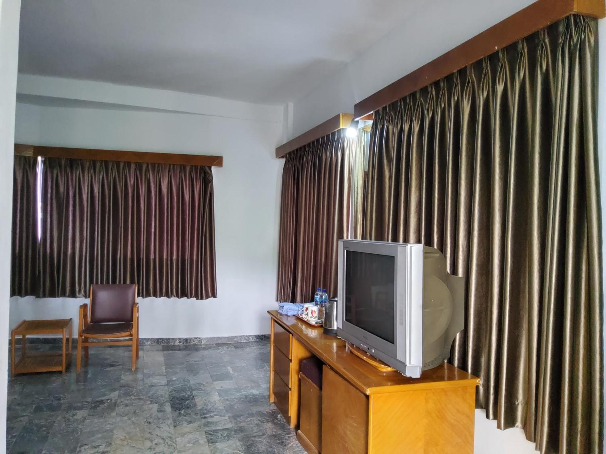 Hotel Kumala Samudra Cikakak Bagian luar foto
