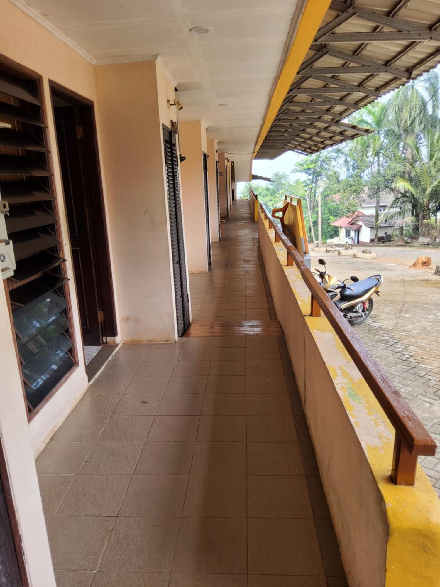 Hotel Kumala Samudra Cikakak Bagian luar foto
